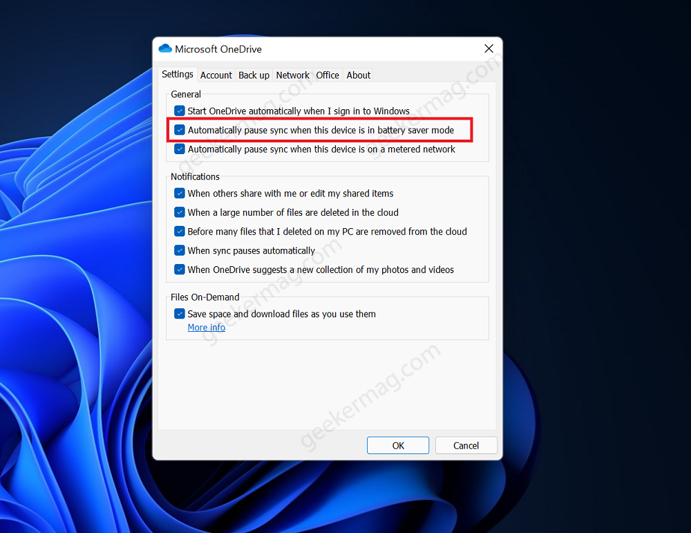 Automatically pause sync when this device is in battery saver mode in windows 11