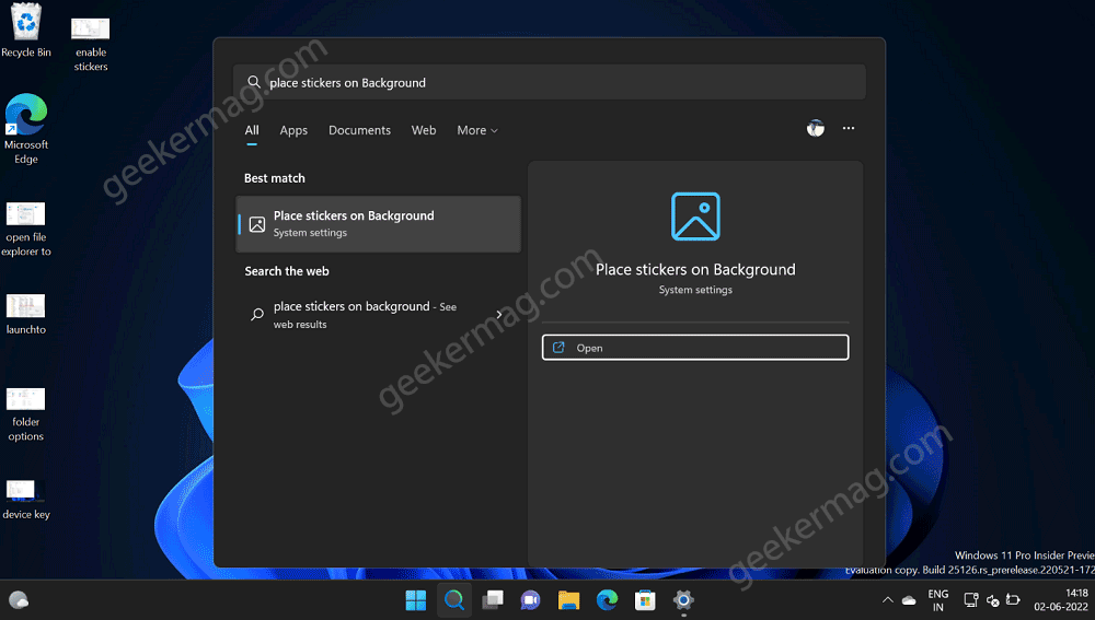 Place stickers on the background in windows 11