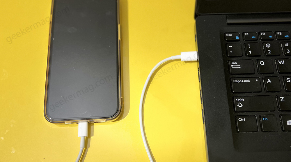 connect iphone to windows 11 pc using cable